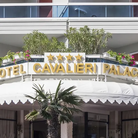 Hotel Cavalieri Palace 4*