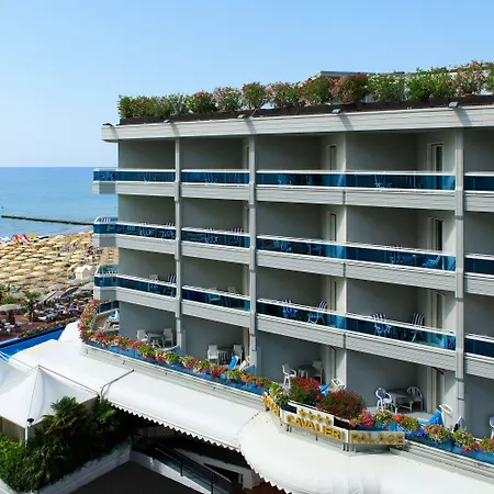 Cavalieri Palace 4*