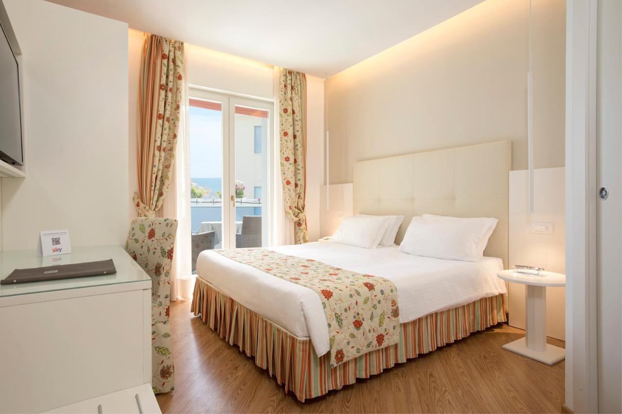 Hotel Cavalieri Palace 4*
