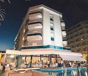 Hotel Cavalieri Palace 4*